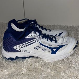 Mizuno Wave Lightning Z5